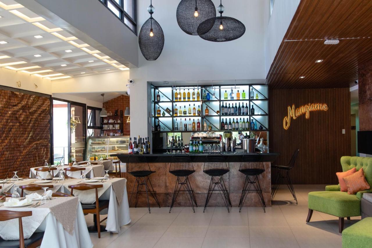 Giraffe Boutique Hotel 3*